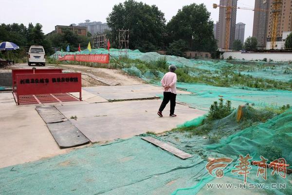 这个apec城市的金融巨无霸，正撕下“老登”标签