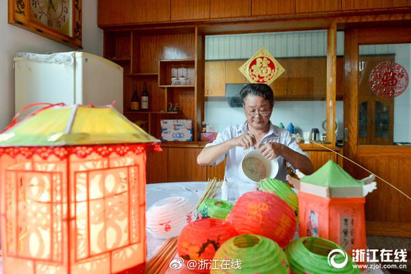 中通快递(zto)盘前挫近1% 中期股东调整后净利润同比跌15.3%