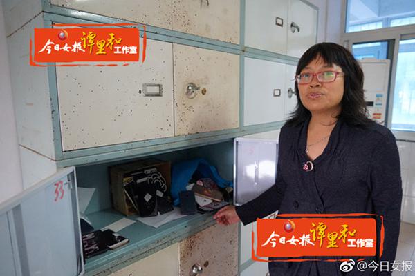 元彪现身陕西西岳庙