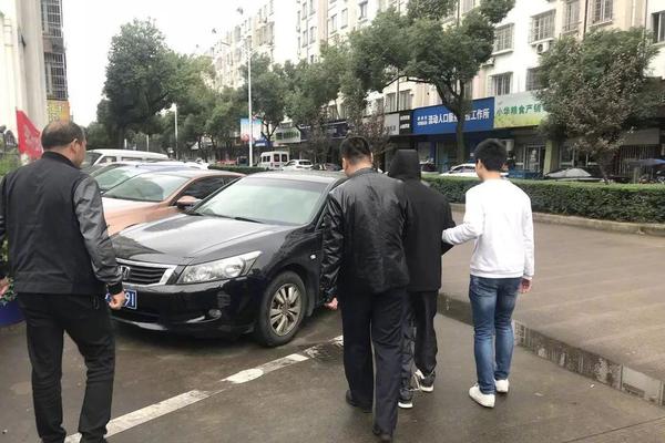 【股商异动】玻璃玻纤板块异动拉升！南玻a涨停，多股涨超6%！