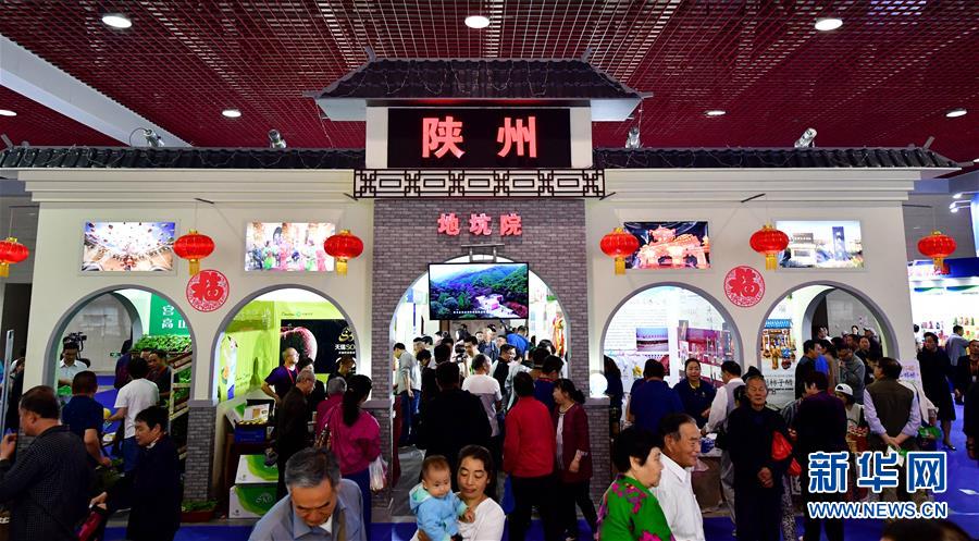 福耀玻璃：曹德旺先生辞去董事长职务