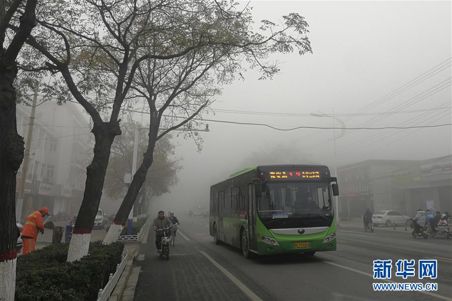 华泰期货玻璃纯碱周报：持续压缩供给，玻碱震荡偏弱